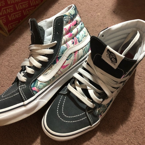 Sk8-hi Vans - Picture 3 of 8